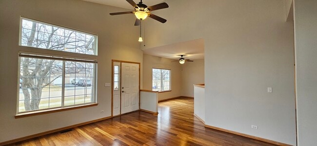 Photo - 1036 Woodview Ct Unidad 1036