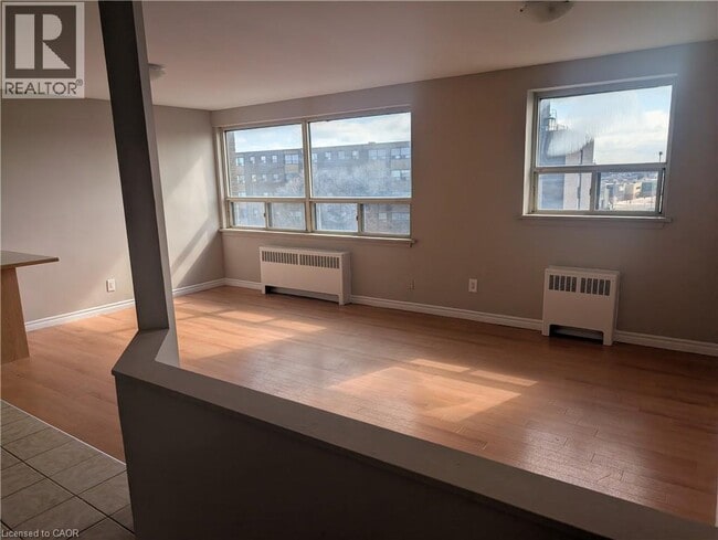 Photo - 468 Ottawa St N Unité B616