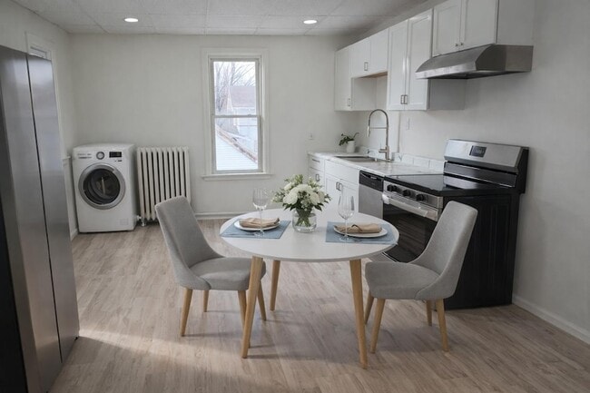 Photo - 1106 Becker Ave SW