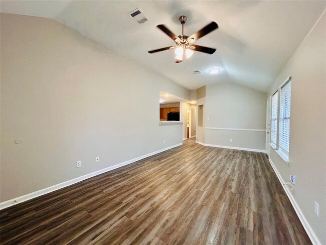 Photo - 8507 Apple Carrie Cove