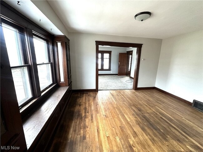 Photo - 4270 Valley Rd Unit UP