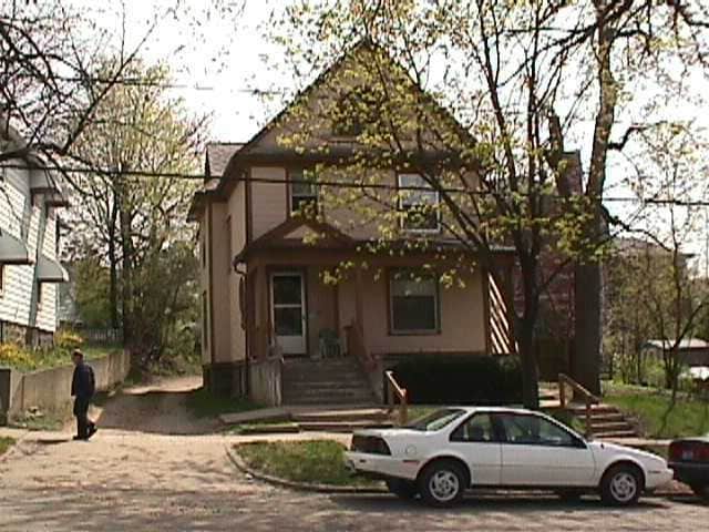 Building Photo - 539 S 5th Ave