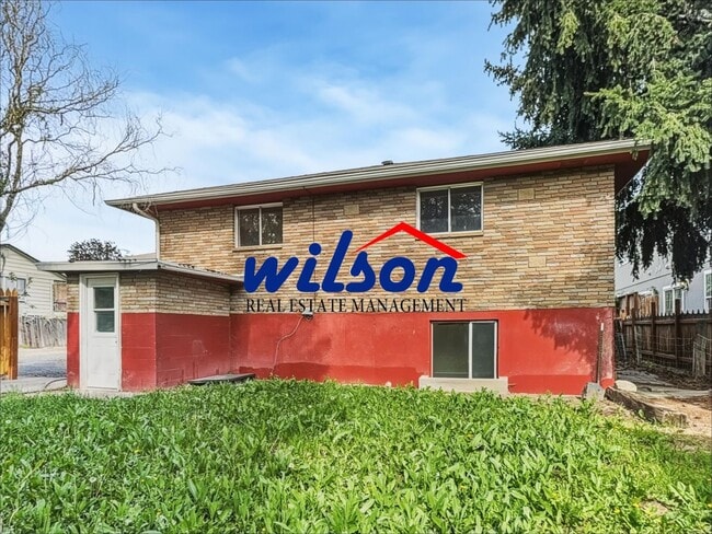 Building Photo - 904 S 48th Ave Unit Lower