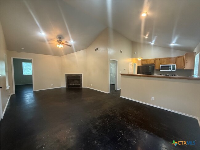 Building Photo - 41340 FM3159