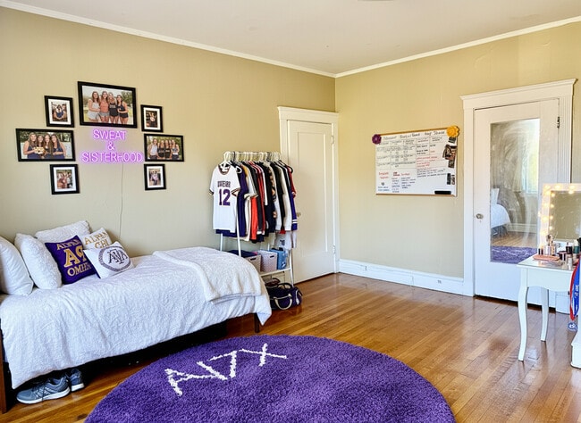 Photo - 330 St Paul St Unit 3