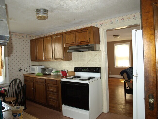 Photo - 181 Wellington St