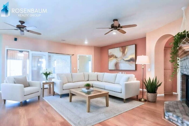 Building Photo - 15310 S Kline Pl