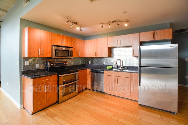 Photo - 1 Cool Blow St Unidad #326