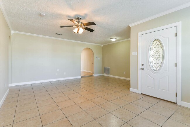 Photo - 11 Lyncrest Dr