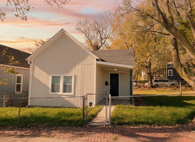 Photo - SEE IT NOW: Beautiful home in KCK!