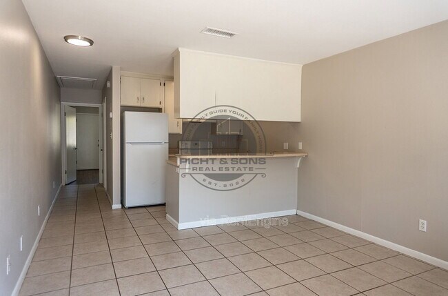 Photo - 414 Hayden Rd Unit E