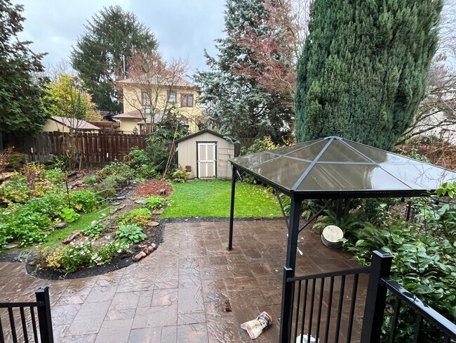 Photo - 2002 NE 13th Ave Unidad 2002 NE 13th Ave