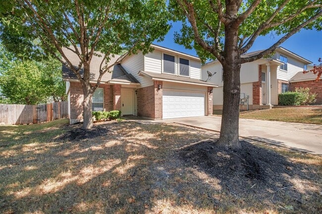 Photo - 808 Flatters Way