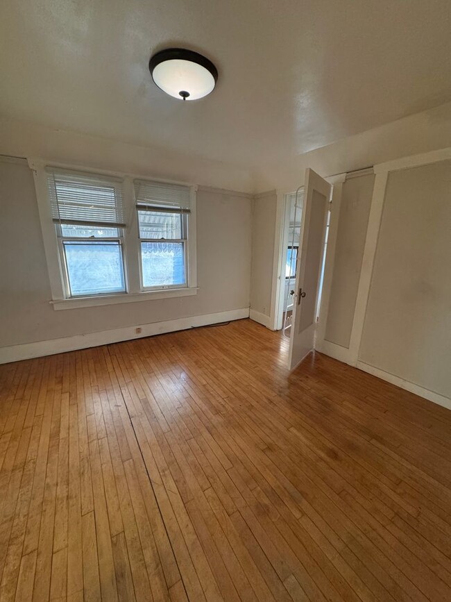Photo - Beautiful home for rent in the heart of Moline