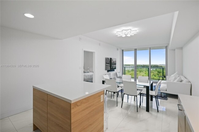 Photo - 16385 Biscayne Blvd Unit 1402