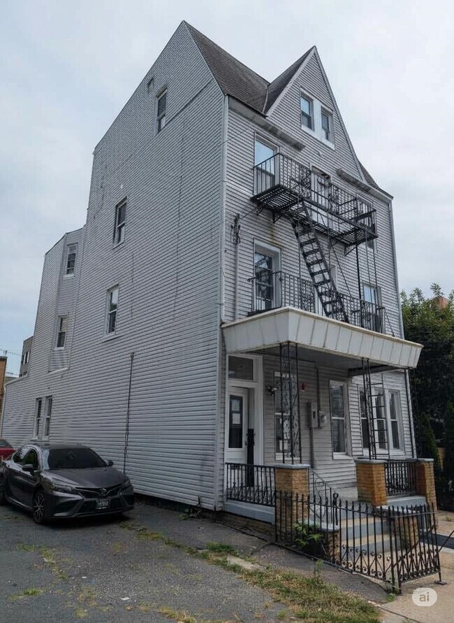 Photo - 10 Sherman Pl Apartment Unit 9