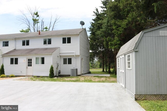 Photo - 490 Duck Creek Rd