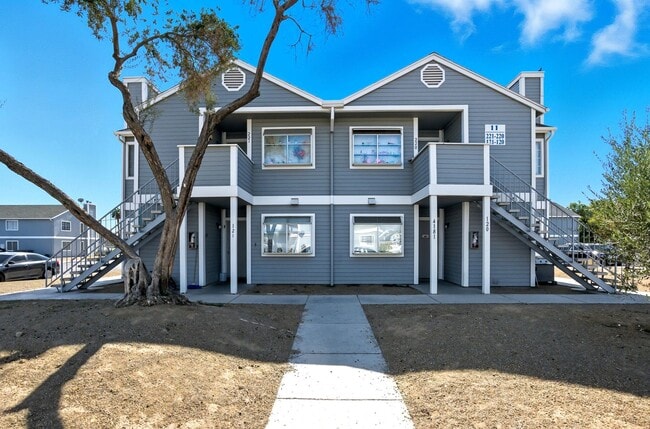 Photo - Charming 2-Bedroom Downstairs Unit with Fireplace