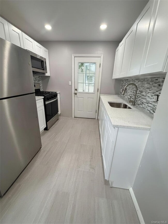 Photo - 790 Wellwood Ave