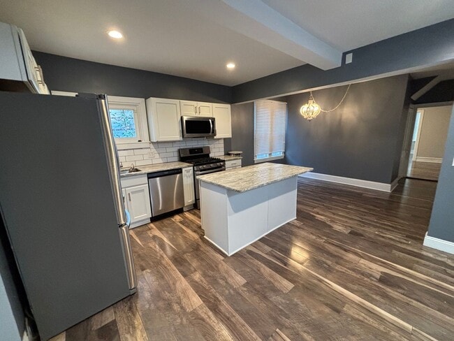 Photo - 4200 Whitman Ave Unit Down