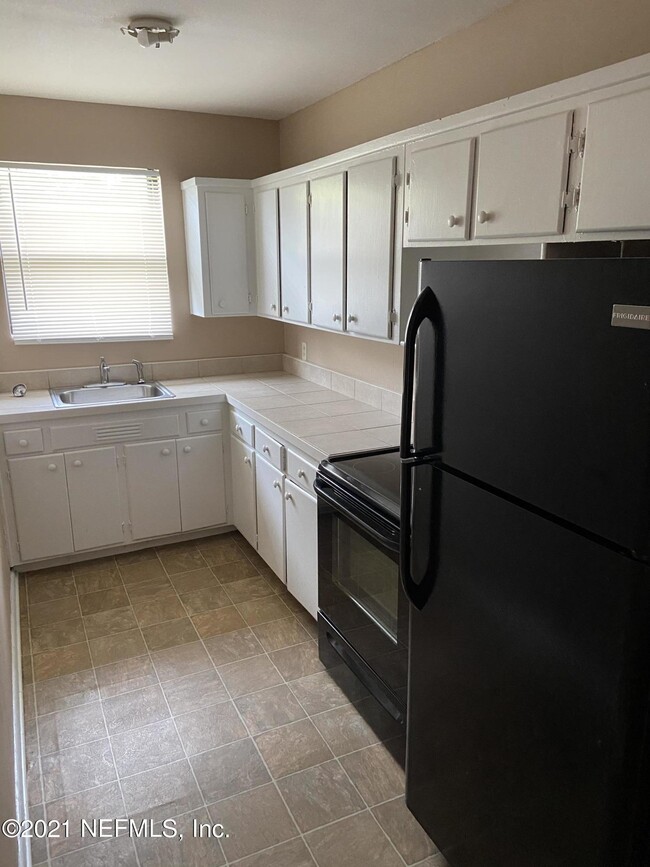 Photo - 1205 Lasalle St