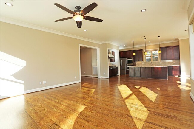 1611 Wakefield Dr