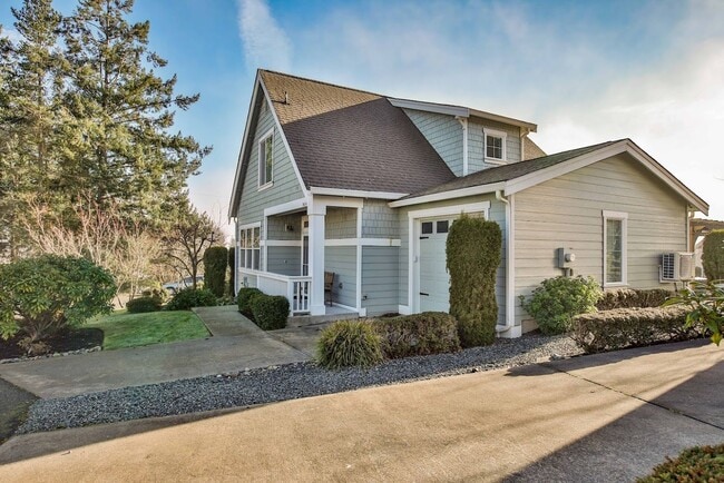 Photo - Gorgeous- Fully Furnished Home in Holmes Harbor, Pet Friendly and Landscape Included!