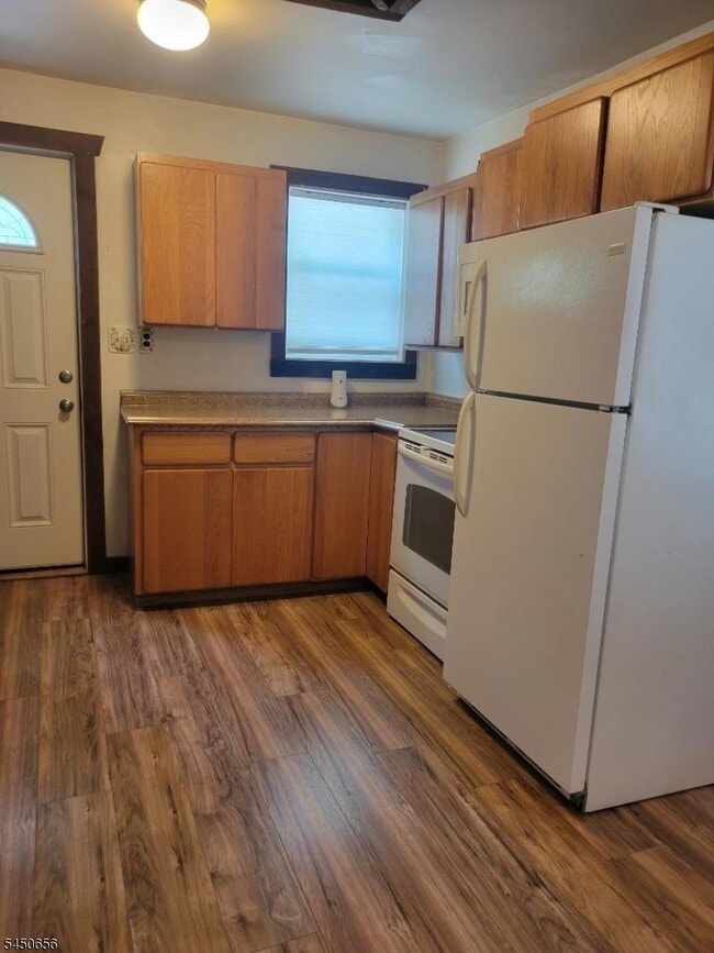 Photo - 108 Magee Rd