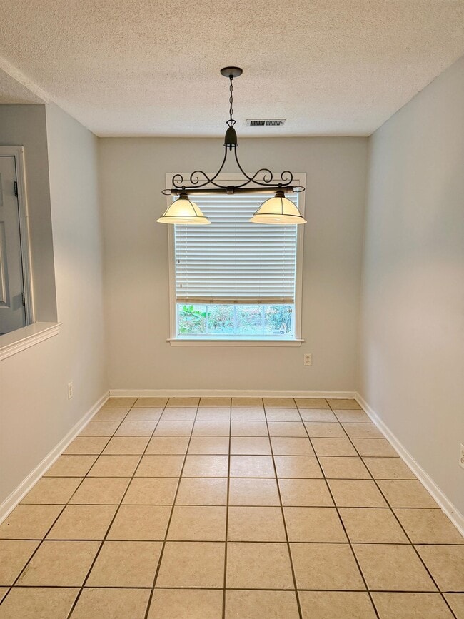 Photo - 115 Dannon Springs Dr