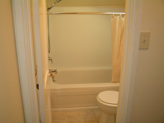 Photo - 815 Rosedale Ave Unit 4
