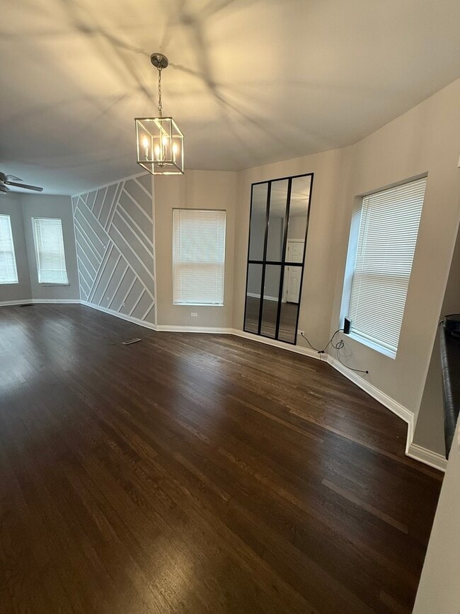 Photo - 7010 S King Dr