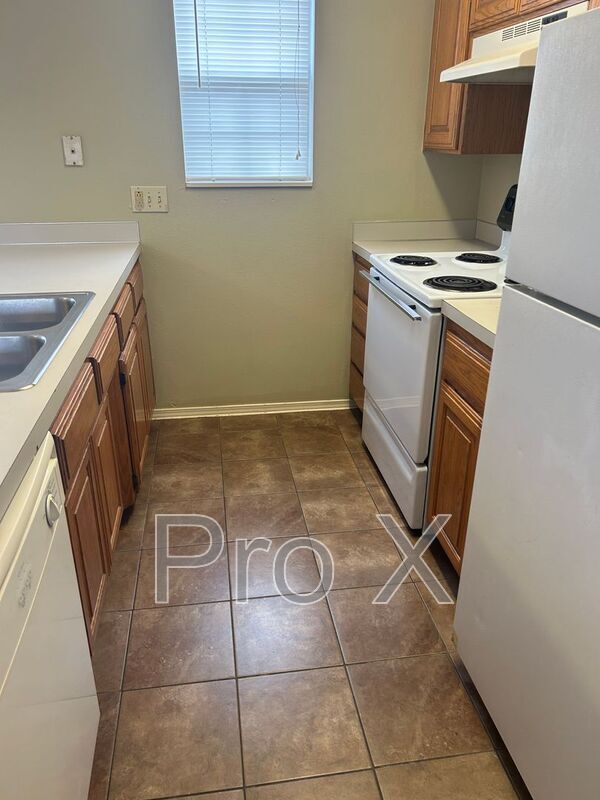 Photo - 1009 SE J St Unit C - 1009 SE J St.-B