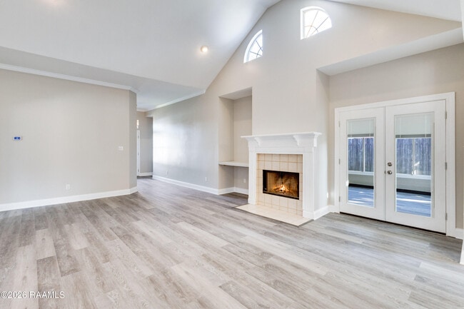 Photo - 111 Songbird Ln