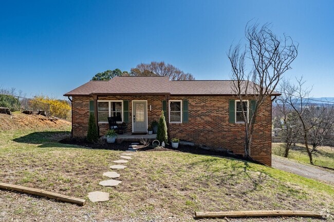 Building Photo - Beautiful 4 bedroom Rental