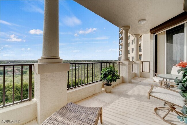 Building Photo - 8787 Bay Colony Dr Unit 704 Rental