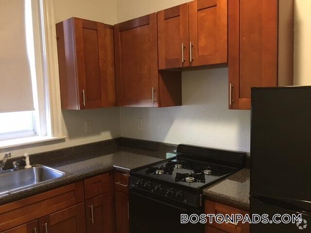 Building Photo - 66 Chiswick Rd Unit 6 Rental