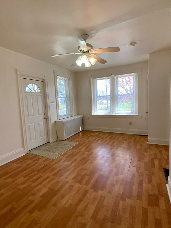 Photo - 850 Highland Ave