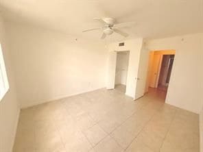 Photo - 2011 Renaissance Blvd Unidad #103