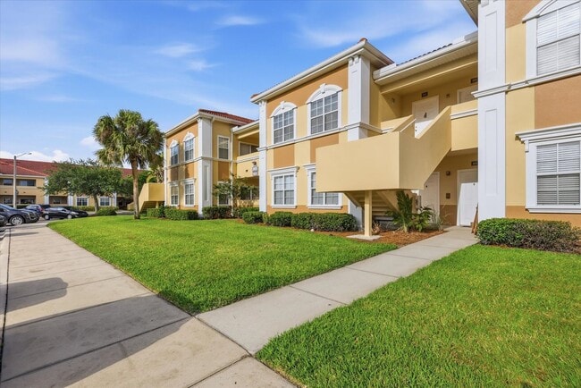 Photo - LIGHT, BRIGHT AND SPACIOUS 1 BEDROOM 1 BATHROOM 2ND FLOOR CONDO LOCATED IN THE HIGHLY SOUGHT AFTE...
