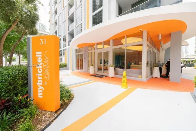 Photo - 31 SW 6th St Unit 301