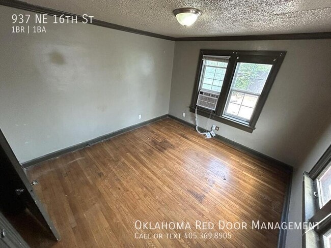 Photo - 937 NE 16th St