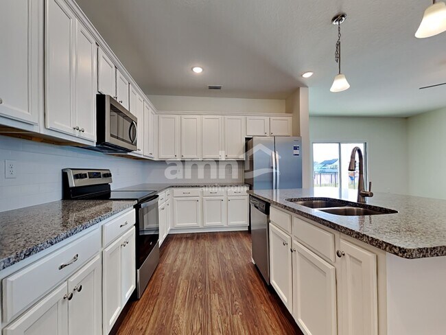 Photo - 94 Olivewood Pl