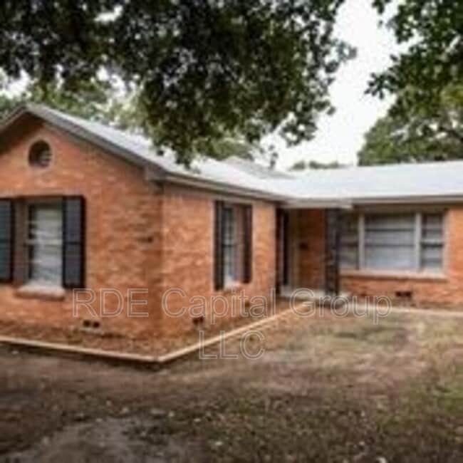 Photo - 2308 N Edgewood Terrace