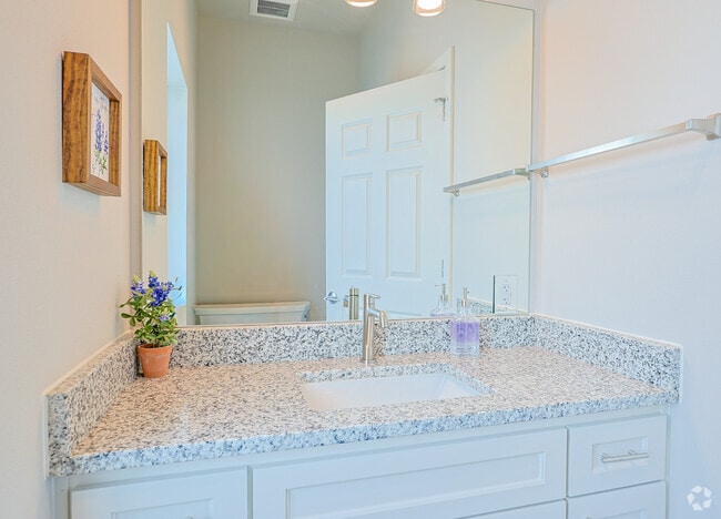 2BR, 1.5BA - 1,580SF - Half Bath