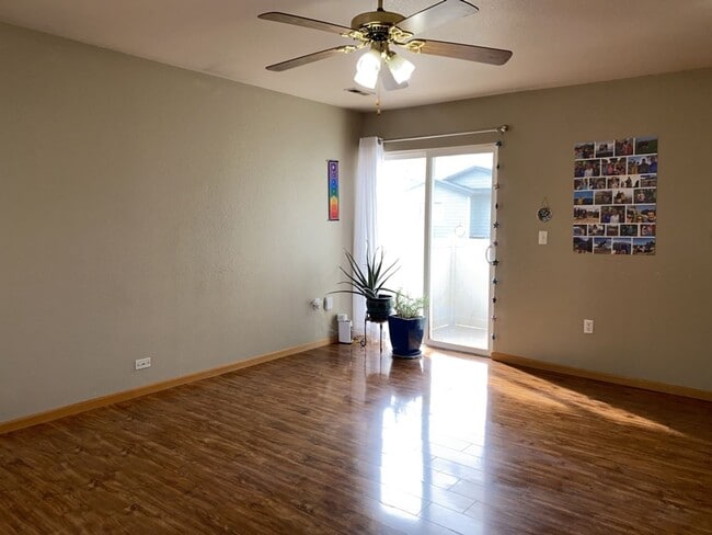 Photo - 3 Bed, 2 Bath Duplex in West Fort Collins close to Foothills