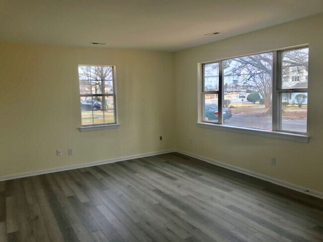 Photo - Must see this Adorable 3 bedroom 1 bath ho...