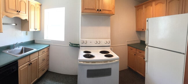Photo - 832 Evergreen Ave Unit Apt #3