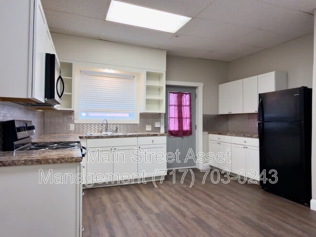 Photo - 100 S Front St Unit 5