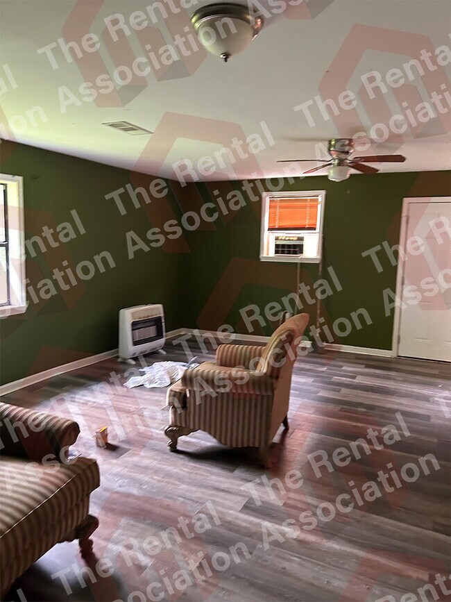 Photo - 1122 George Ave