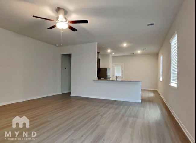 Building Photo - 15419 Maple Ter Dr